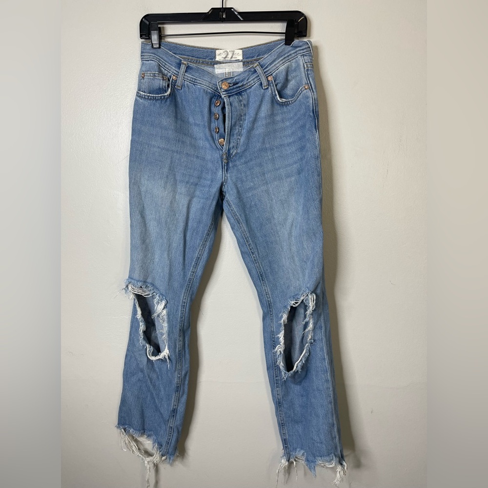 Free People Maggie Mid Rise Light Stone Washed Blue Jeans Sz 27 Raw Hem - Picture 2 of 10